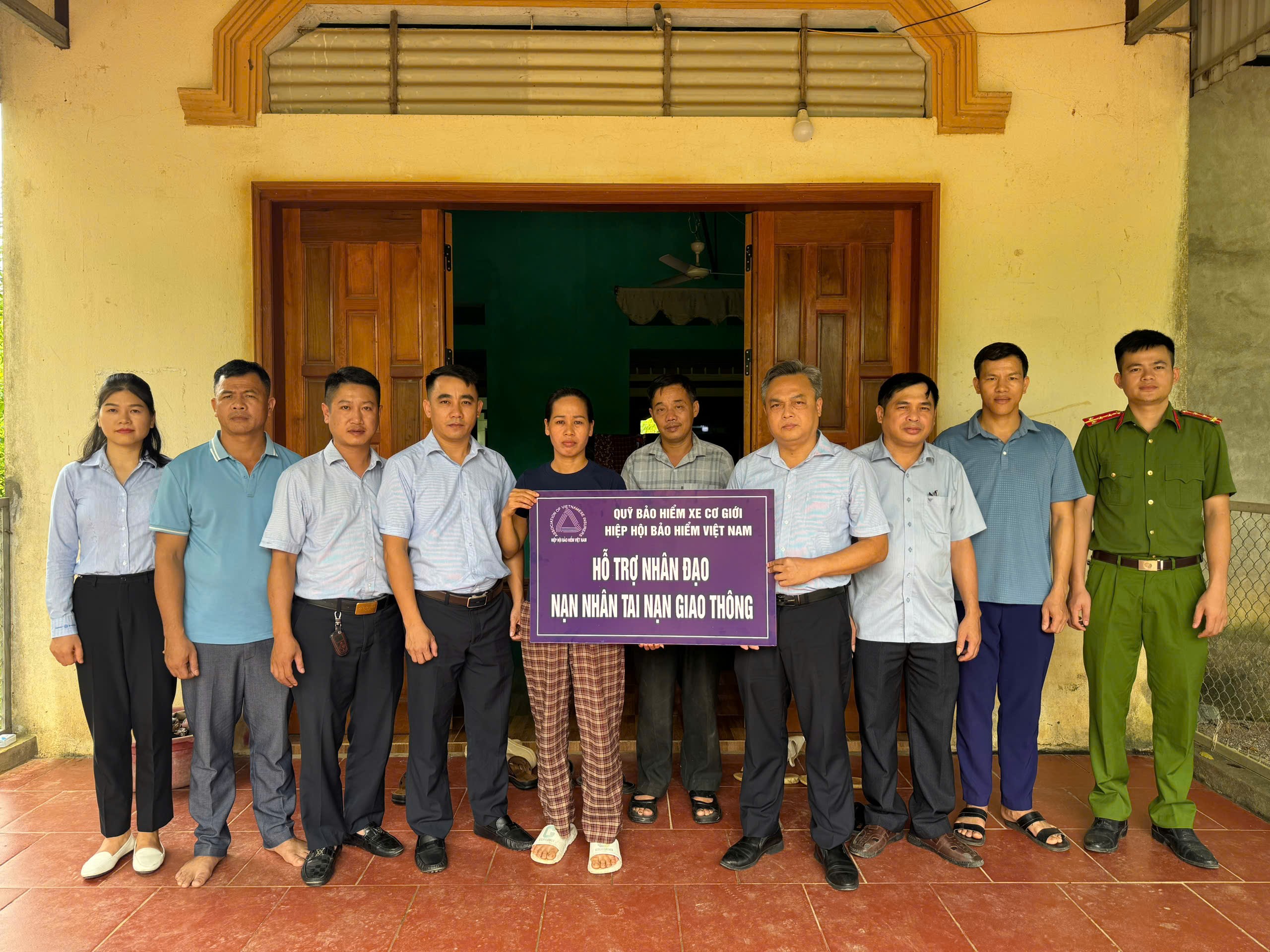 180 triệu đồng hỗ trợ nhân đạo từ Quỹ Bảo hiểm xe cơ giới đến với các gia đình nạn nhân tại Lạng Sơn